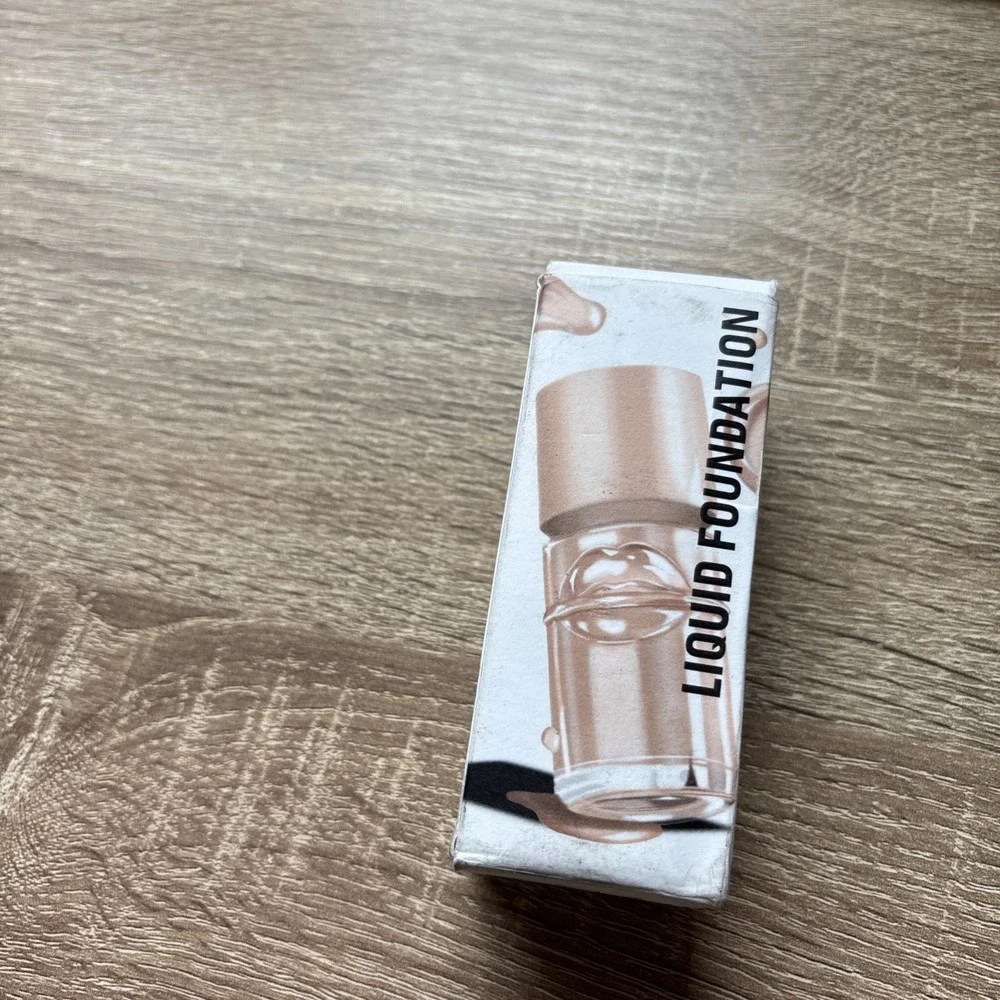 Makeup Forever make up